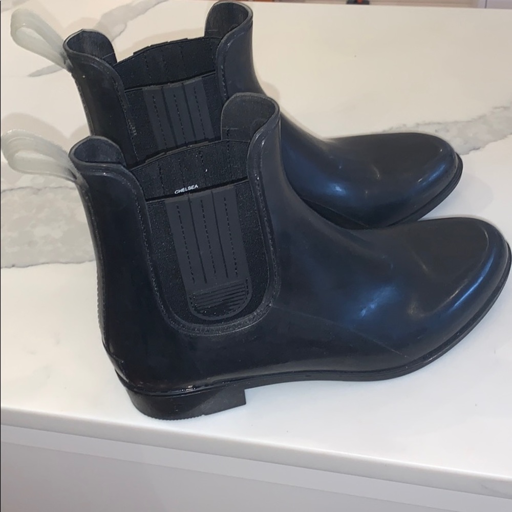 London Fog rain boots